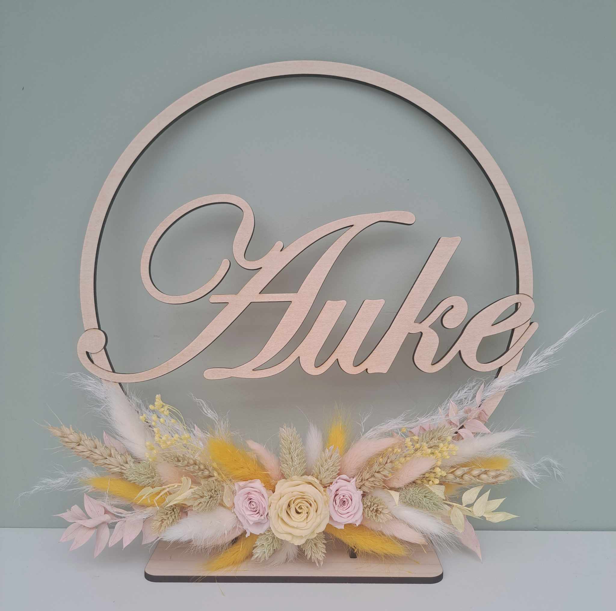 Houten flowerhoop 29cm met naam 